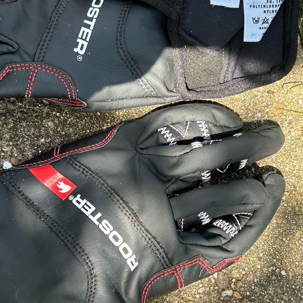 Rooster sailing/boating gloves size medium women’s